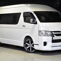 5410.令和5年式 ハイエースコミューター 3ナンバー 10人乗り 2WD 2,800㏄ ディーゼル車 走行5.8万キロ 車検令和8年4月のサムネイル
