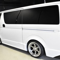 5048.平成29年式 ハイエース スーパーGL ダークプライム 2WD 3,000cc ディーゼル車 走行9.4万キロ 検査1年付きのサムネイル