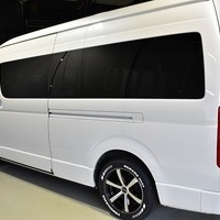 5410.令和5年式 ハイエースコミューター 3ナンバー 10人乗り 2WD 2,800㏄ ディーゼル車 走行5.8万キロ 車検令和8年4月のサムネイル