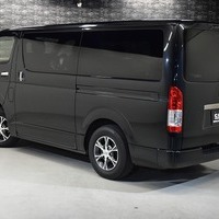 4754 令和4年式 ハイエース スーパーGL ダークプライムⅡ　4WD 2,800cc (ディーゼル) 2/5人乗車 2.5万kmのサムネイル