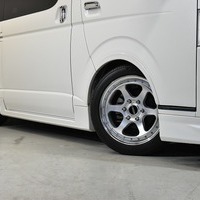 5247 令和3年式 ハイエース スーパーGL　ダークプライムⅡ 2WD 2,000cc (ガソリン) 5人乗車 2.4万kmのサムネイル