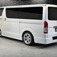 5247 令和3年式 ハイエース スーパーGL　ダークプライムⅡ 2WD 2,000cc (ガソリン) 5人乗車 2.4万kmのサムネイル