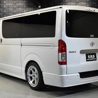 5247 令和3年式 ハイエース スーパーGL　ダークプライムⅡ 2WD 2,000cc (ガソリン) 5人乗車 2.4万kmのサムネイル