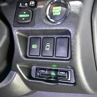 5344. 令和5年式 ハイエース  ワゴンGL 4WD 2,700㏄ ガソリン車 10人乗り 走行7,000km 車検令和8年2月のサムネイル