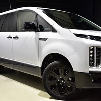 4990.令和7年式 デリカD:5 シャモニー 4WD 2,300㏄ ディーゼル車 走行8キロ 車検令和10年1月のサムネイル