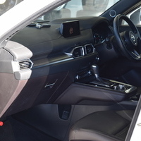 5373　平成31年式　CX-8　XD　Lパッケージ　2,200㏄（ディーゼル車）6人乗り　5.2万kmのサムネイル