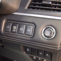5199　令和7年式 デリカD:5 シャモニー 4WD 2,300㏄ ディーゼル車 登録済み未使用車のサムネイル