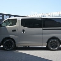 3824.令和6年式 キャラバン GRAND プレミアムGX MYROOM Launch edition 2,000㏄ ガソリン車 走行34㎞ 未使用車のサムネイル