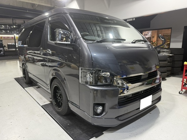CRS横浜　ハイエースカスタム　足回りカスタム事例