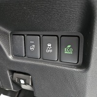 5201　令和7年式　三菱デリカD:5　CHAMONIX　4WD　2200cc　ディーゼル車　7人乗り　10kmのサムネイル