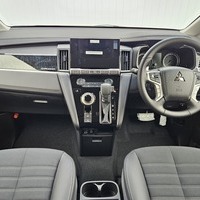 5201　令和7年式　三菱デリカD:5　CHAMONIX　4WD　2200cc　ディーゼル車　7人乗り　10kmのサムネイル