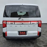 5201　令和7年式　三菱デリカD:5　CHAMONIX　4WD　2200cc　ディーゼル車　7人乗り　10kmのサムネイル