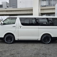 5381　平成29年式　ハイエース　スーパーGL　4WD　3000cc　ディーゼル車　5人乗り　5.6万kmのサムネイル
