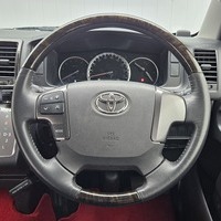 5381　平成29年式　ハイエース　スーパーGL　4WD　3000cc　ディーゼル車　5人乗り　5.6万kmのサムネイル