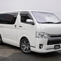 5177 平成27年式 ハイエース スーパーGL 2WD 2,000cc（ガソリン車）10人乗り 6.3万㎞のサムネイル