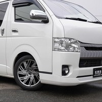 5177 平成27年式 ハイエース スーパーGL 2WD 2,000cc（ガソリン車）10人乗り 6.3万㎞のサムネイル