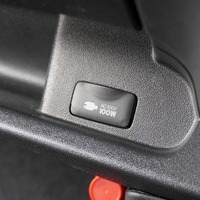 5177 平成27年式 ハイエース スーパーGL 2WD 2,000cc（ガソリン車）10人乗り 6.3万㎞のサムネイル