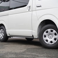 5447 登録済み未使用車 令和7年式 ハイエース スーパーGL ダークプライムS　4WD 2,800cc (ディーゼル) 2/5人乗車 7kmのサムネイル