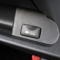 5447 登録済み未使用車 令和7年式 ハイエース スーパーGL ダークプライムS　4WD 2,800cc (ディーゼル) 2/5人乗車 7kmのサムネイル