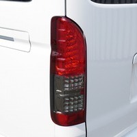 5425 平成28年式 ハイエース スーパーGL ダークプライム　2WD 2,000cc (ガソリン) 2/5人乗車 2.9万kmのサムネイル