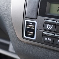 5425 平成28年式 ハイエース スーパーGL ダークプライム　2WD 2,000cc (ガソリン) 2/5人乗車 2.9万kmのサムネイル