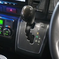 5427 令和4年式 ハイエース スーパーGL ダークプライムⅡ 2WD 2,800cc (ディーゼル車) 2/5人乗車 4.0万kmのサムネイル
