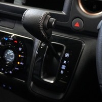 5376 日産 キャラバングランドプレミアムGX 登録済未使用車 2WD 2,500cc (ディーゼル車) 2/5人乗車 20kmのサムネイル