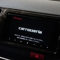 5424 令和6年式 ハイエース スーパーGL ダークプライムⅡ 4WD 2,800cc (ディーゼル車) 2/5人乗車 0.95万kmのサムネイル