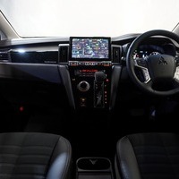 5384 令和7年式 三菱デリカ D:5 CHAMONIX 4WD 2,300cc (ディーゼル車)  7人乗り　100kmのサムネイル