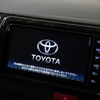 5417 令和4年式 ハイエース スーパーGL ダークプライムⅡ 2WD 2,800cc (ディーゼル車) 2/5人乗車 1.8万kmのサムネイル