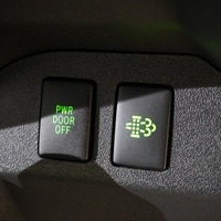 4927 令和4年式 ハイエース スーパーGL ダークプライムⅡ 2WD 2,800cc (ディーゼル) 2/5人乗車 3.0万kmのサムネイル
