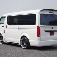 5414　平成28年式　ハイエース　スーパーGL　ワイド　ダークプライム　2WD　3000cc　ディーゼル車　5人乗り　8.0万kmのサムネイル