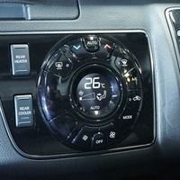 4856 キャラバン GRANDプレミアムGX 4WD 2,400cc (ディーゼル車) 2/5人乗車　のサムネイル