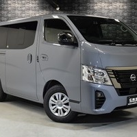 5376 日産 キャラバングランドプレミアムGX 登録済未使用車 2WD 2,500cc (ディーゼル車) 2/5人乗車 20kmのサムネイル
