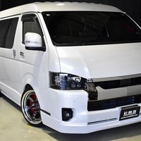 5477.令和4年式 ハイエース スーパーGL ダークプライムⅡ 2WD 2,800cc ディーゼル車 走行2万キロ 検査1年付きのサムネイル