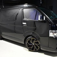 5519.令和6年式 ハイエースワゴン GL 3ナンバー 10人乗り 2WD 2,700㏄ ガソリン車 走行6300キロ 車検令和9年4月のサムネイル