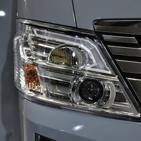 5376 日産 キャラバングランドプレミアムGX 登録済未使用車 2WD 2,500cc (ディーゼル車) 2/5人乗車 20kmのサムネイル