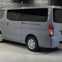 5376 日産 キャラバングランドプレミアムGX 登録済未使用車 2WD 2,500cc (ディーゼル車) 2/5人乗車 20kmのサムネイル