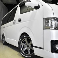 5505.平成28年式 ハイエース スーパーGL ダークプライム 2WD 3,000cc ディーゼル車 走行8.2万キロ 検査1年付きのサムネイル