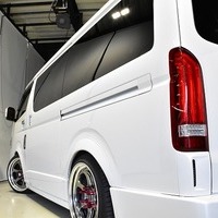 5477.令和4年式 ハイエース スーパーGL ダークプライムⅡ 2WD 2,800cc ディーゼル車 走行2万キロ 検査1年付きのサムネイル
