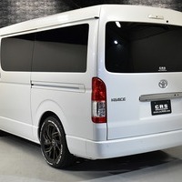 5363 令和4年式 ハイエース ワゴンGL 2WD 2,700cc (ガソリン車) 10人乗車 2.5万kmのサムネイル