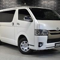 5433 平成29年式 ハイエース スーパーGL ダークプライム 2WD 2,000cc (ガソリン車) 2/5人乗車4.2万kmのサムネイル