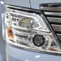 4856 キャラバン GRANDプレミアムGX 4WD 2,400cc (ディーゼル車) 2/5人乗車　のサムネイル