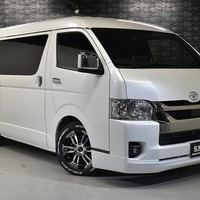 5427 令和4年式 ハイエース スーパーGL ダークプライムⅡ 2WD 2,800cc (ディーゼル車) 2/5人乗車 4.0万kmのサムネイル
