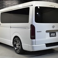 5427 令和4年式 ハイエース スーパーGL ダークプライムⅡ 2WD 2,800cc (ディーゼル車) 2/5人乗車 4.0万kmのサムネイル
