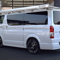 5465 平成29年式 ハイエース スーパーGL ダークプライム 2WD 3,000cc (ディーゼル車) 2/5人乗車 14万kmのサムネイル