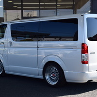 5430 令和3年式 ハイエース スーパーGL ダークプライムⅡ 2WD 2,000cc (ガソリン車) 2/5人乗車 3.25万kmのサムネイル
