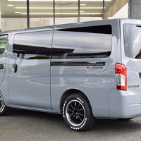 5474 キャラバン グランドプレミアムGX　50THアニバーサリー 2WD 2,000cc (ガソリン車) 5人乗車　1.3万kmのサムネイル