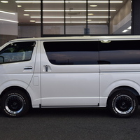 5466　令和5年式　ハイエース　スーパーGL　ダークプライムⅡ　4WD　2800cc　ディーゼル車　5人乗り　1,400kmのサムネイル