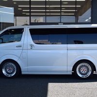 5430 令和3年式 ハイエース スーパーGL ダークプライムⅡ 2WD 2,000cc (ガソリン車) 2/5人乗車 3.25万kmのサムネイル